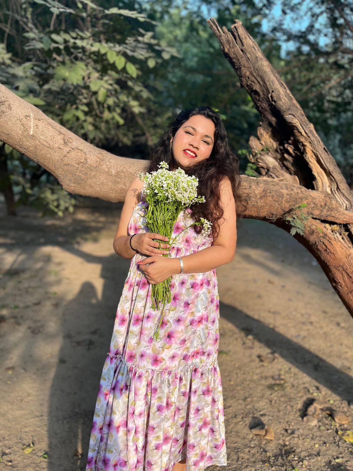 Vomendi Floral Tie and Dye Print Dress with Smocking and Detachable Sleeves