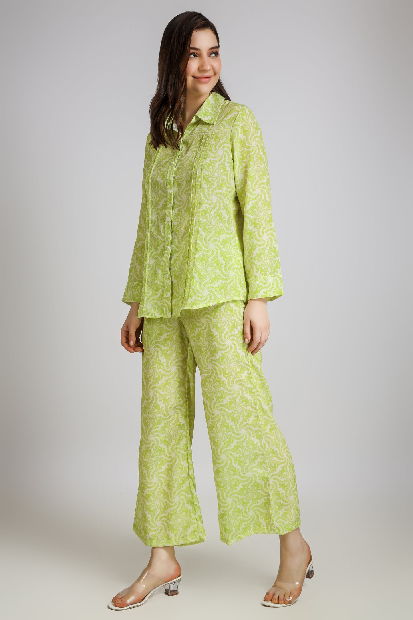 Vomendi Line Green Co-ord Set with Shirt Collar and Pants