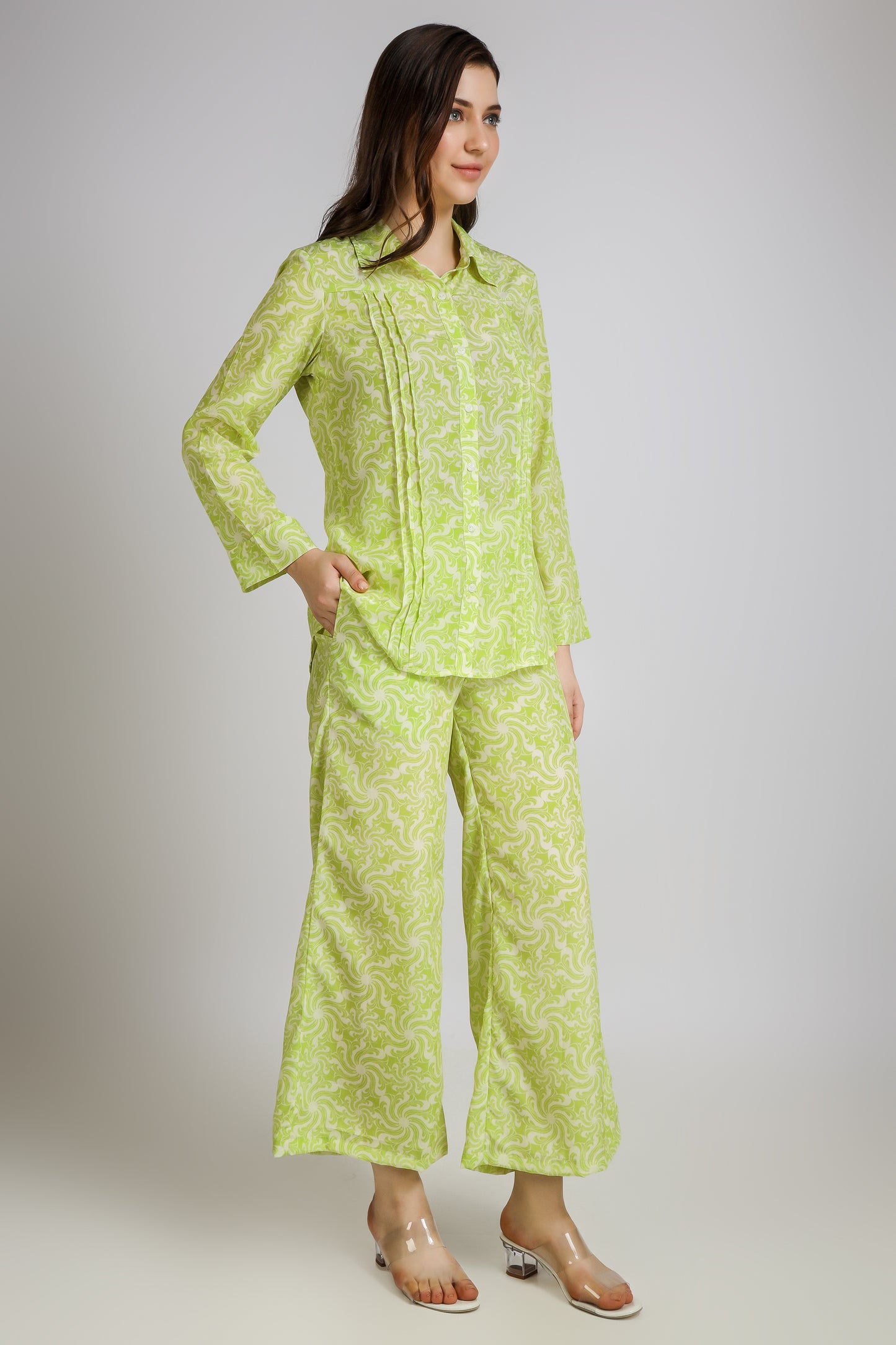 Vomendi Line Green Co-ord Set with Shirt Collar and Pants