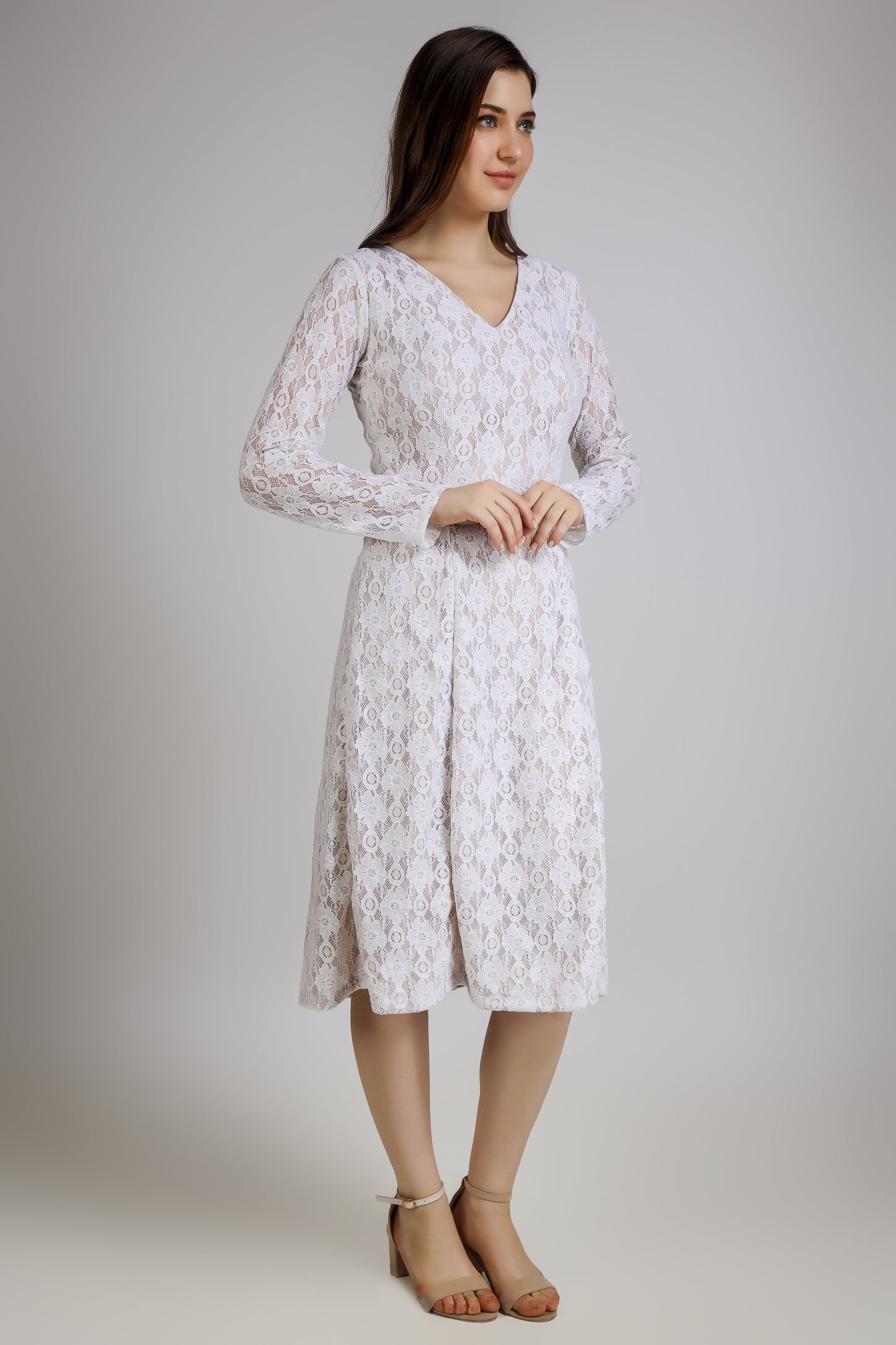 Vomendi White Lace Work Bodycon Dress with Princess Seam and Full Sleeves