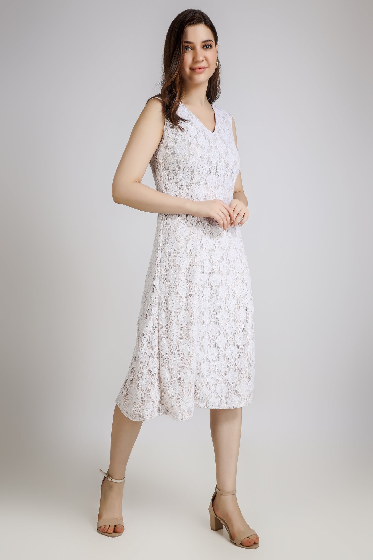 Vomendi White Lace Work Bodycon Dress with Princess Seam and Cut Sleeves