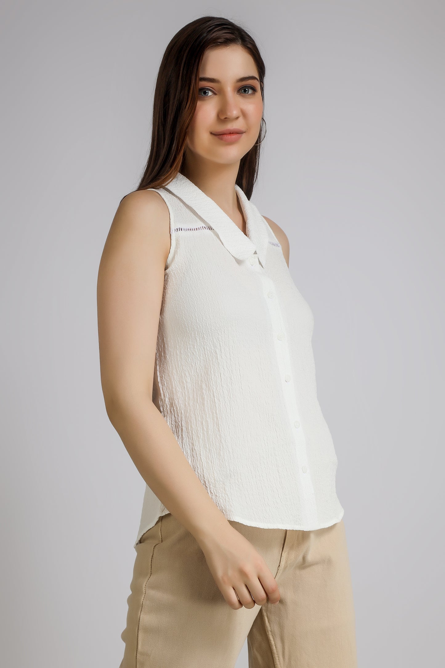 Vomendi White Cut Sleeves Top with Lace